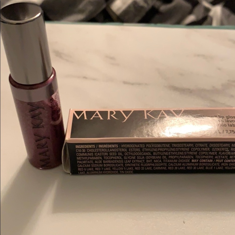 Lip gloss